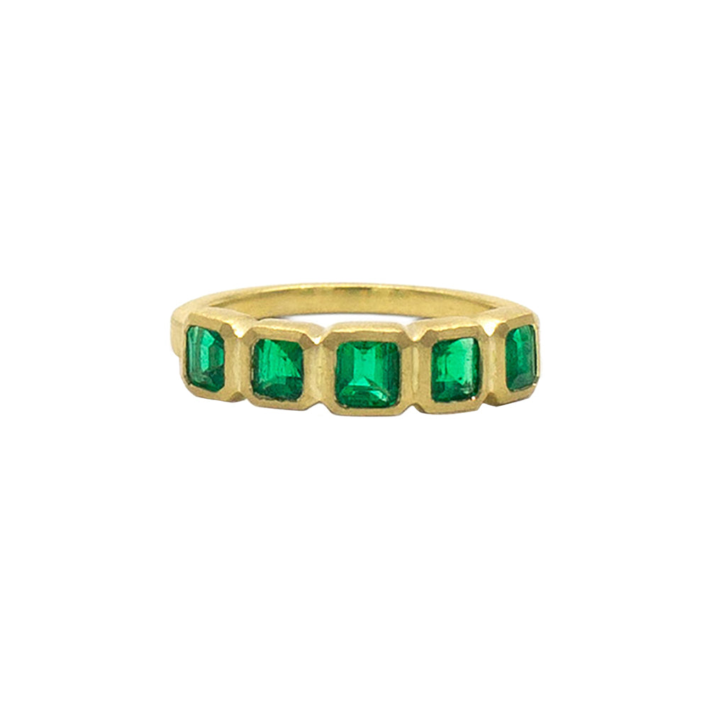 Emerald hot sale stone band